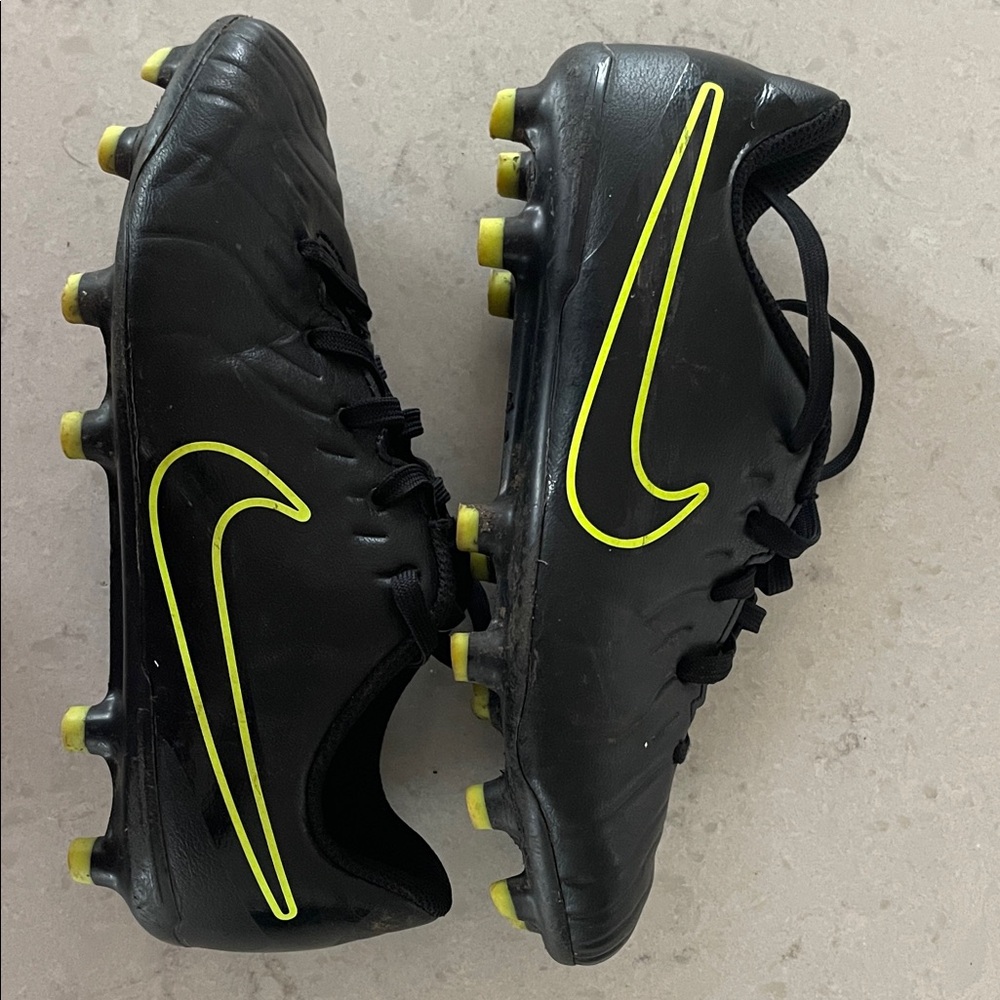 Nike Kids Soccer Cleats Black and Yellow